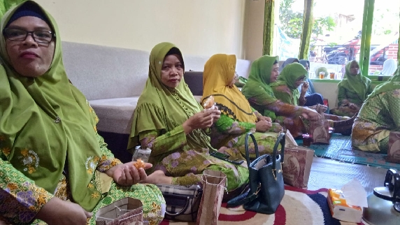 Halal Bihalal Fatayat dan Muslimat NU Kecamatan Limbangan